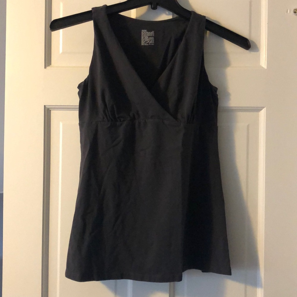 Nursing tank
